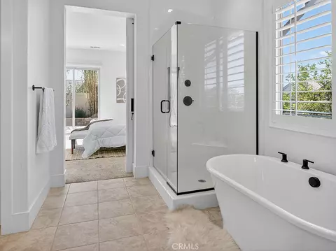 Bath - 32441 Toyon, Temecula, CA 92591 photo 2 of 3