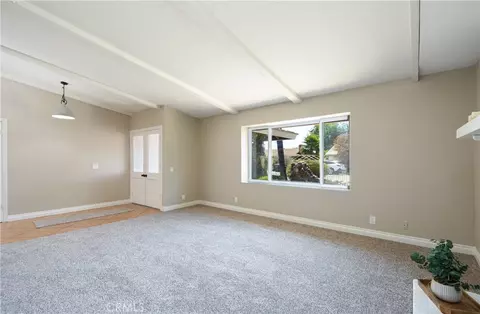 Living - 372 Village, Hemet, CA 92544 photo 3 of 7