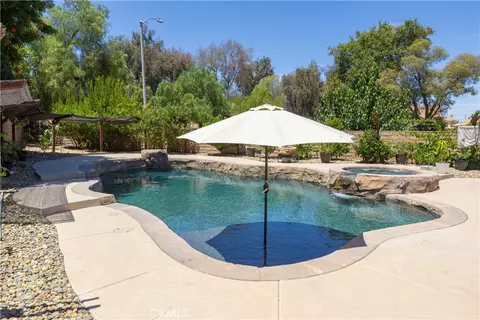 Exterior - 40299 Atmore Ct, Temecula, CA 92591 photo 13 of 22