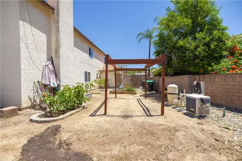 Exterior - 40299 Atmore Ct, Temecula, CA 92591 photo 10 of 22
