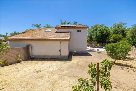 Exterior - 40299 Atmore Ct, Temecula, CA 92591 photo 4 of 22
