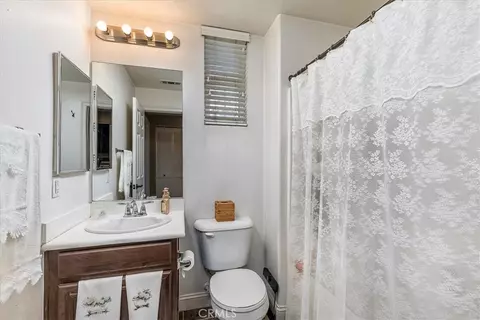 Bath - 44972 Bellflower, Temecula, CA 92592 photo 1 of 2