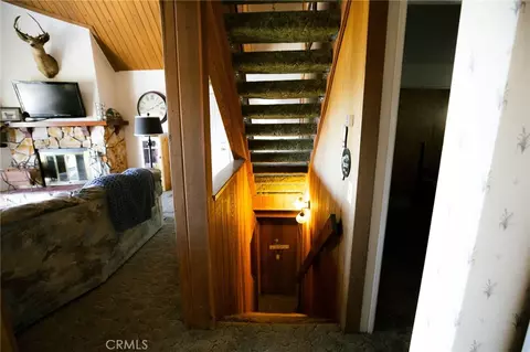 Entry Way - 1239 Yosemite, Lake Arrowhead, CA 92352 photo 1 of 1