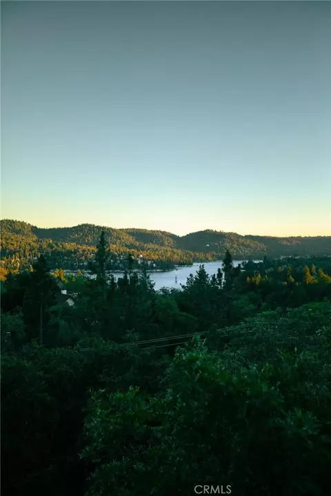 View/Area - 1239 Yosemite, Lake Arrowhead, CA 92352 photo 4 of 5