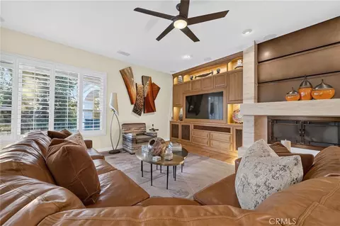 Living - 29930 Via Norte, Temecula, CA 92591 photo 3 of 6