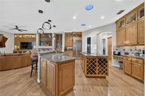 Kitchen - 29930 Via Norte, Temecula, CA 92591 photo 7 of 9