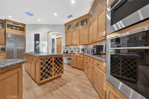 Kitchen - 29930 Via Norte, Temecula, CA 92591 photo 6 of 9