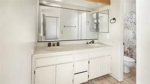 Bath - 42126 Roanoake St, Temecula, CA 92591 photo 2 of 4