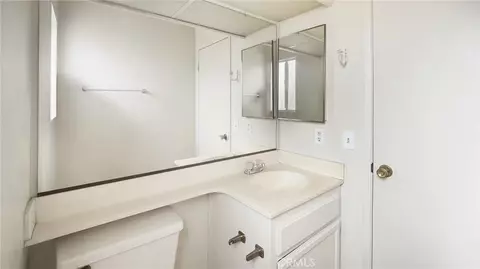 Bath - 42126 Roanoake St, Temecula, CA 92591 photo 1 of 4