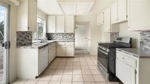 Kitchen - 42126 Roanoake St, Temecula, CA 92591 photo 1 of 2