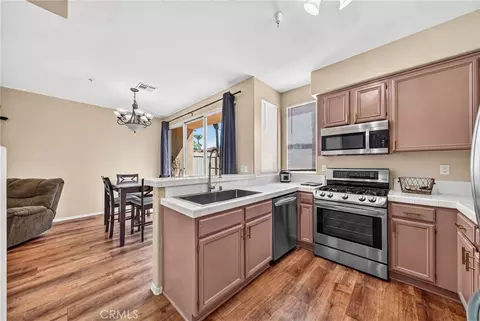 Kitchen - 39211 Turtle Bay #E, Murrieta, CA 92563 photo 4 of 4