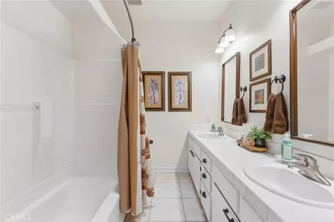 Bath - 45768 Creekside, Temecula, CA 92592 photo 1 of 1