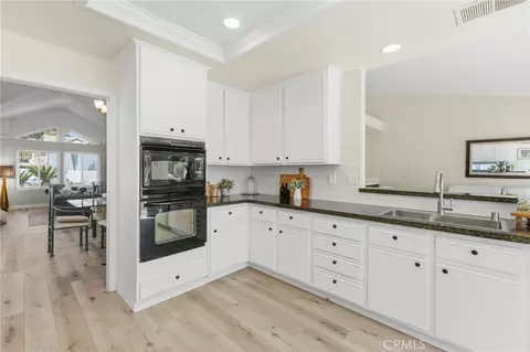 Kitchen - 45768 Creekside, Temecula, CA 92592 photo 2 of 7