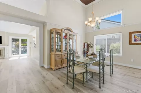 Dining - 45768 Creekside, Temecula, CA 92592 photo 4 of 4