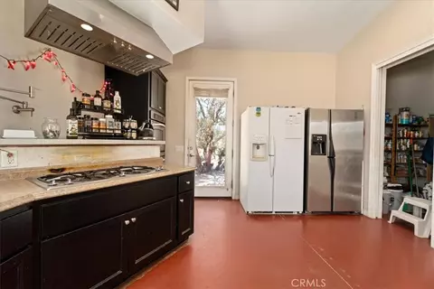 Kitchen - 39875 Bautista Rd, Anza, CA 92539 photo 4 of 4
