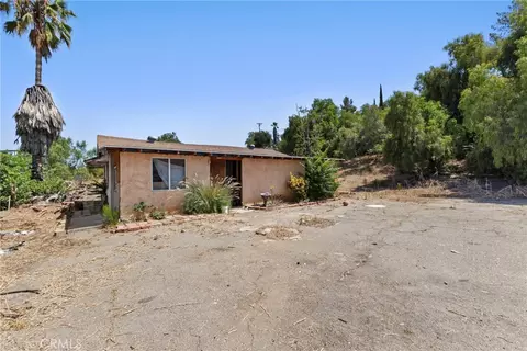 Exterior - 1684 Broadway, El Cajon, CA 92021 photo 8 of 9