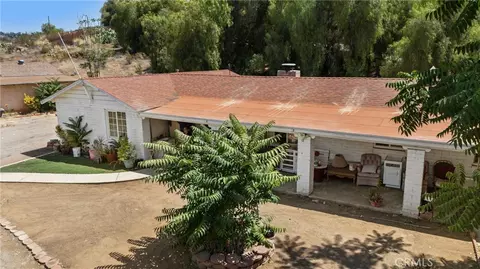 Exterior - 1684 Broadway, El Cajon, CA 92021 photo 7 of 9
