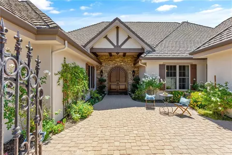 22121 Lynx Ct, Murrieta, CA 92562
