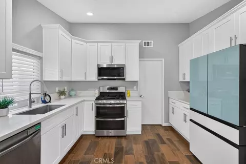 39747 Old Carriage, Murrieta, CA 92563