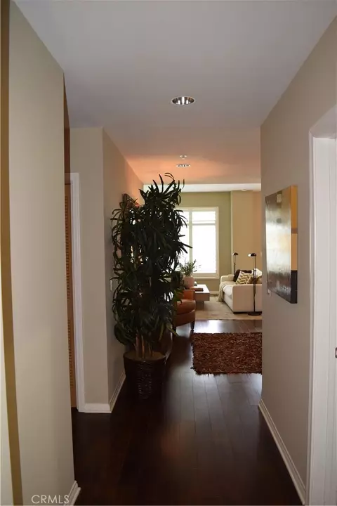 Entry Way - 301 Mission Ave #409, Oceanside, CA 92054 photo 2 of 7