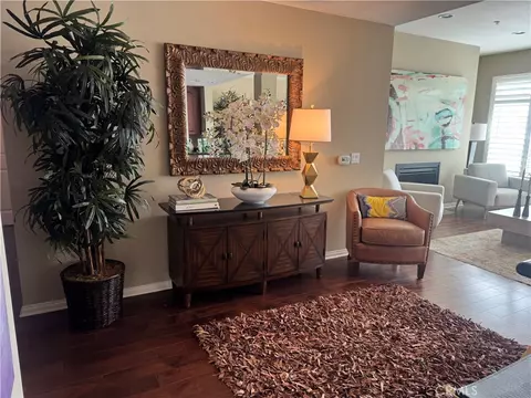 Entry Way - 301 Mission Ave #409, Oceanside, CA 92054 photo 3 of 7