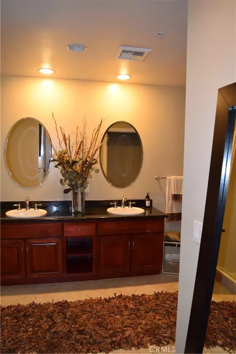 Bath - 301 Mission Ave #409, Oceanside, CA 92054 photo 2 of 6
