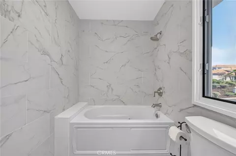 Bath - 17943 Highlands Rnch, Poway, CA 92064 photo 4 of 5