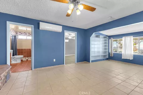 Living - 1998 Cambria Ave, Landers, CA 92285 photo 7 of 9