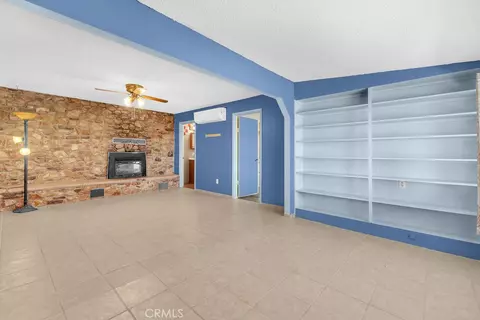 Living - 1998 Cambria Ave, Landers, CA 92285 photo 2 of 9