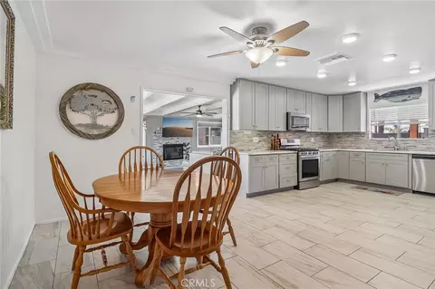 Dining - 3018 Thunder, Oceanside, CA 92056 photo 1 of 1