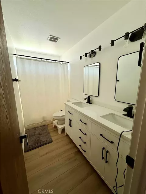 Bath - 321 Sacramento, Spring Valley, CA 91977 photo 1 of 2