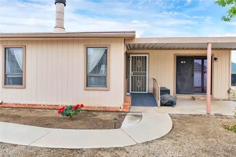24800 Cornstalk Rd, Wildomar, CA 92595 photo 3