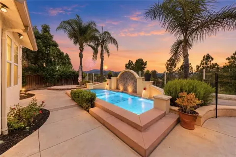 Exterior - 33352 Barrington, Temecula, CA 92592 photo 2 of 12