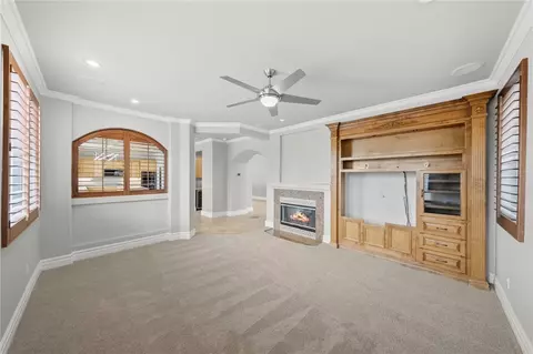Living - 33352 Barrington, Temecula, CA 92592 photo 5 of 6