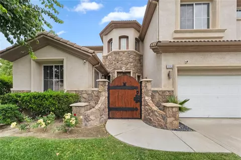 Exterior - 33352 Barrington, Temecula, CA 92592 photo 4 of 12