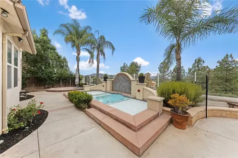 Exterior - 33352 Barrington, Temecula, CA 92592 photo 5 of 12