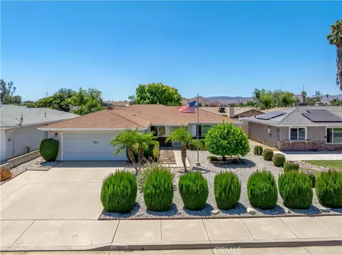 781 Somerset Ct, Hemet, CA 92545