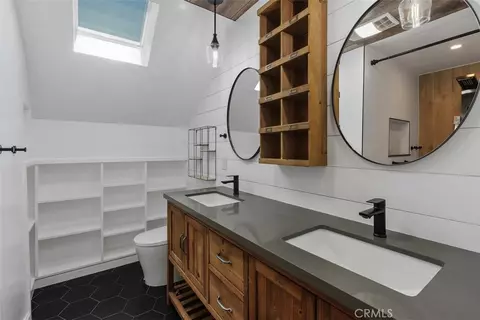 Bath - 315 E Monterey, Corona, CA 92879 photo 2 of 3