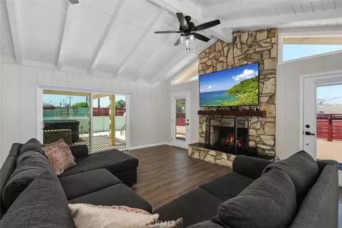 Living - 315 E Monterey, Corona, CA 92879 photo 4 of 4