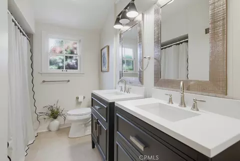 Bath - 234 H, Coronado, CA 92118 photo 4 of 4