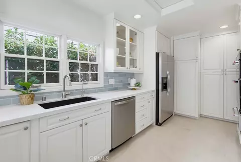 Kitchen - 234 H, Coronado, CA 92118 photo 2 of 5