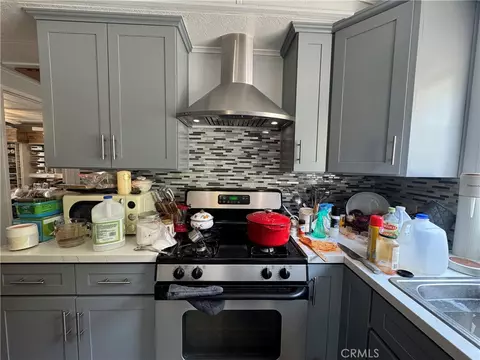 Kitchen - 8372 Green, Pinon Hills, CA 92372 photo 7 of 8