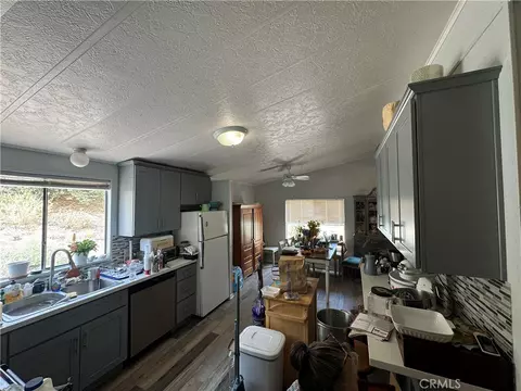 Kitchen - 8372 Green, Pinon Hills, CA 92372 photo 6 of 8