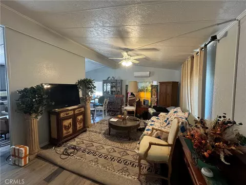 Living - 8372 Green, Pinon Hills, CA 92372 photo 7 of 7