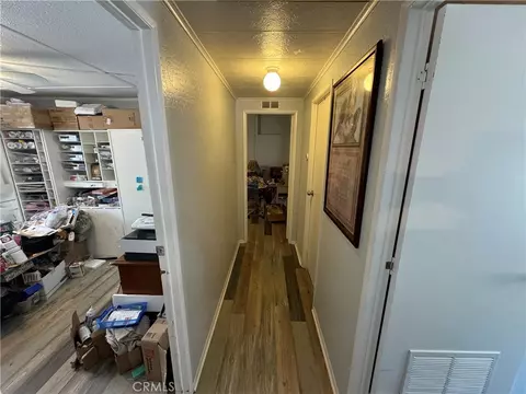 Entry Way - 8372 Green, Pinon Hills, CA 92372 photo 1 of 1