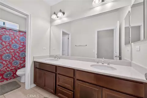 Bath - 45936 Camino Rubi, Temecula, CA 92592 photo 6 of 6