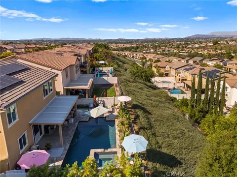 View/Area - 45936 Camino Rubi, Temecula, CA 92592 photo 5 of 8