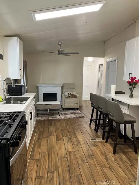 205 Duchess Ln #125, Santa Ana, CA 92704