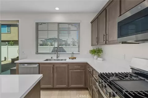 Kitchen - 29367 Copper Skye, Winchester, CA 92596 photo 3 of 3