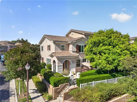 Exterior - 28947 Frankfort, Temecula, CA 92591 photo 4 of 5
